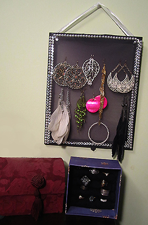 DIYringandearringholder